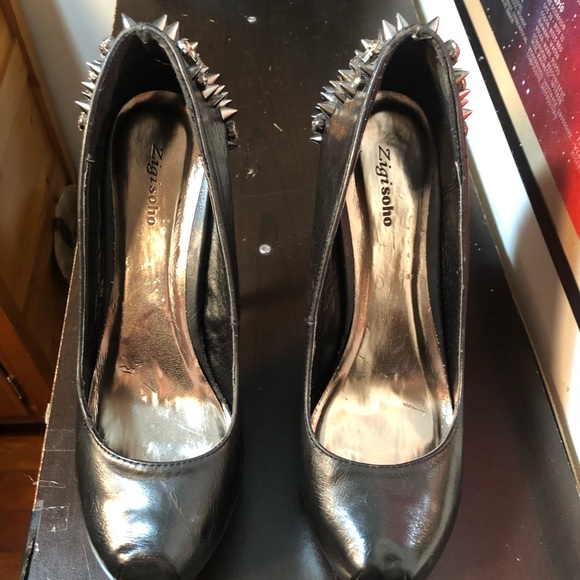 Zigisoho ‘SLY’ Heels with Spikes - Picture 4 of 8